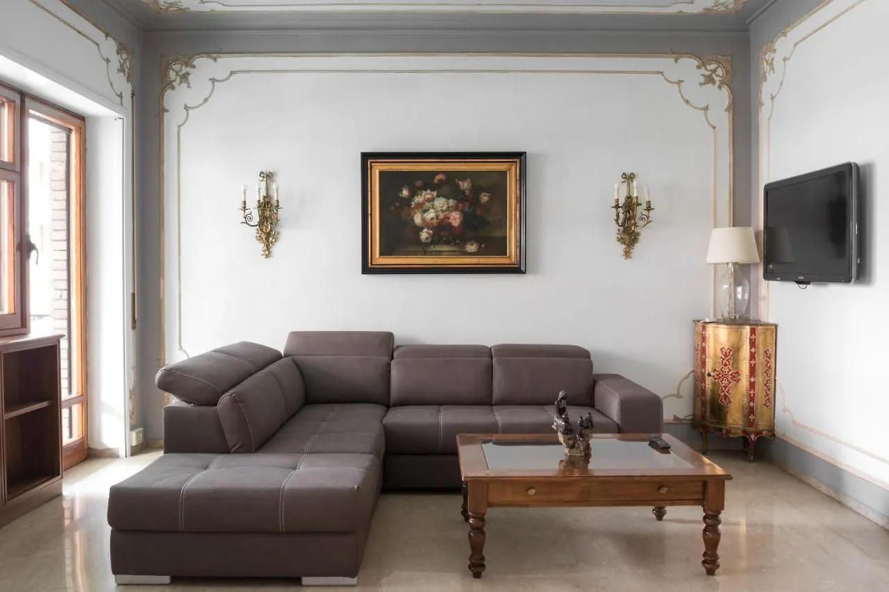 アパート The Majestic Residence In Vatican ローマ