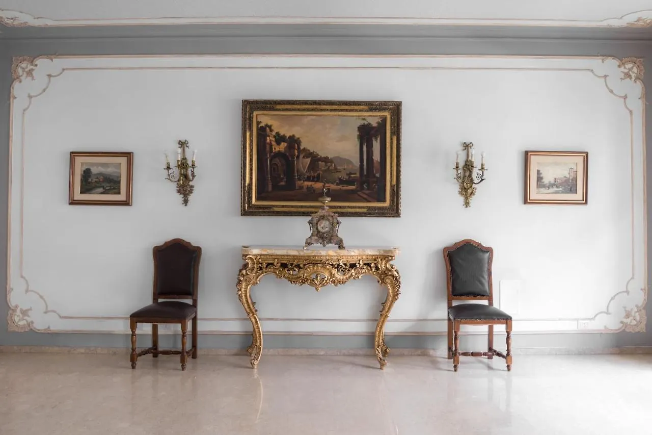 アパート The Majestic Residence In Vatican ローマ